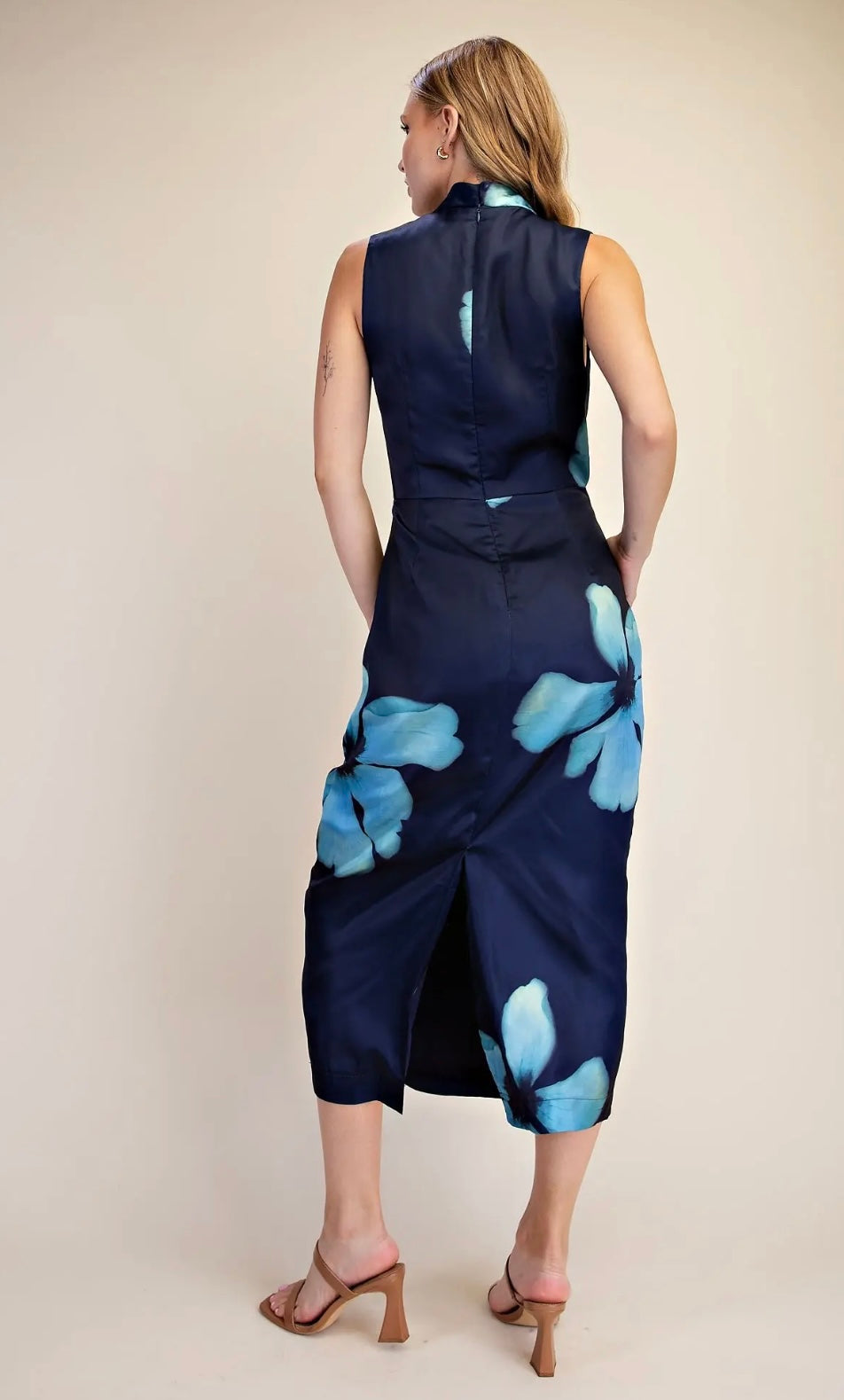 The Blue Garden Midi Dress